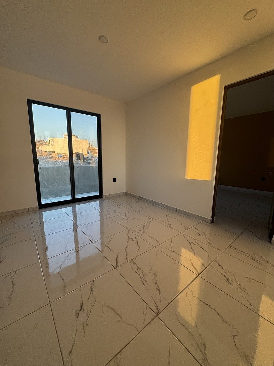 CASA EN VENTA de 4 recámaras en el Condado Corregidora Querétaro
