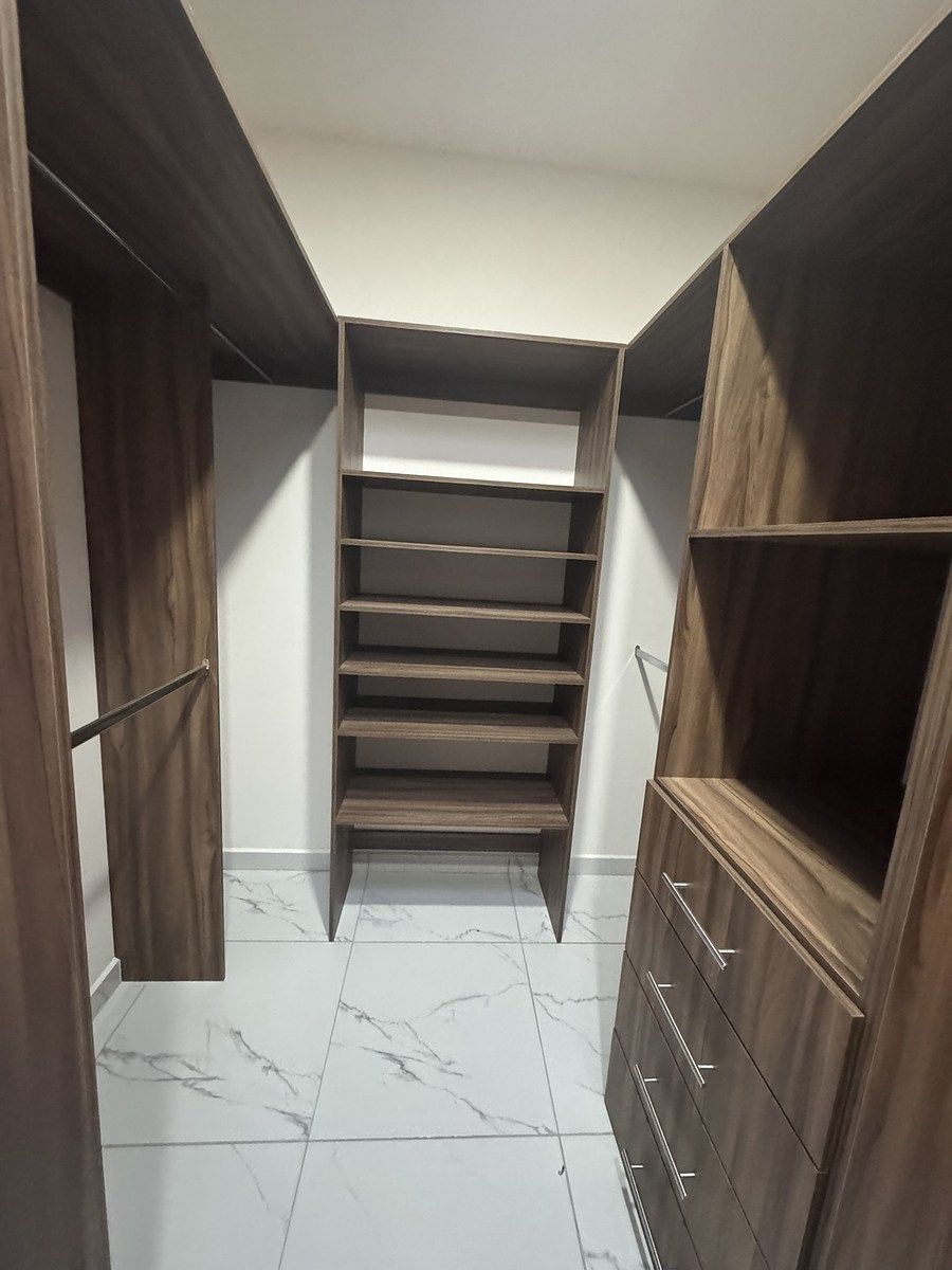 CASA EN VENTA de 4 recámaras en el Condado Corregidora Querétaro