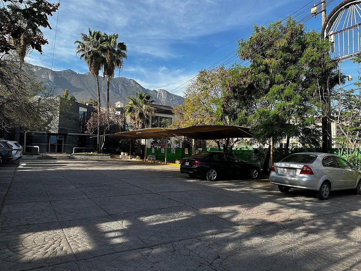 Terreno comercial en Del Valle, San Pedro Garza García, foto 5 de 5