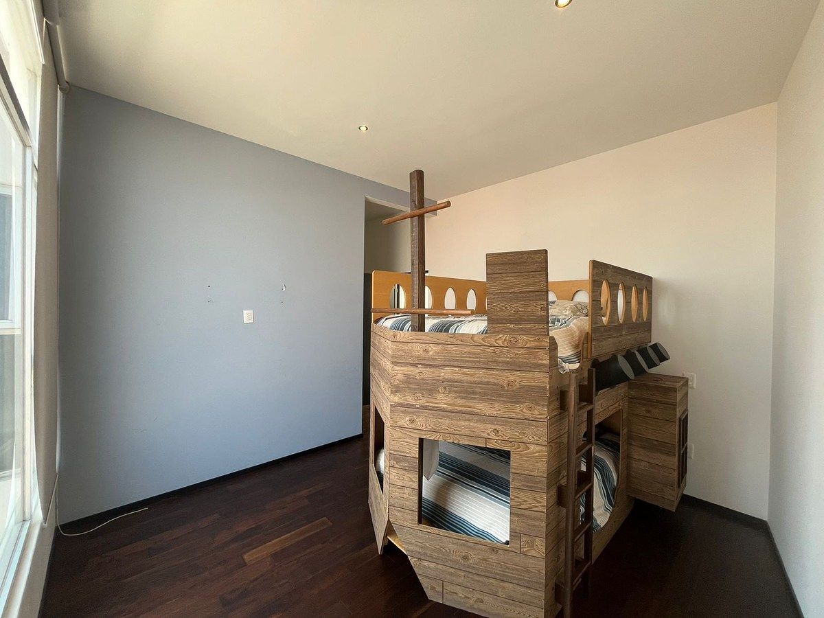 16 de 27: Segunda Recámara