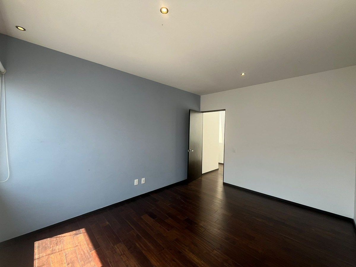 22 de 27: Cuarta Recámara