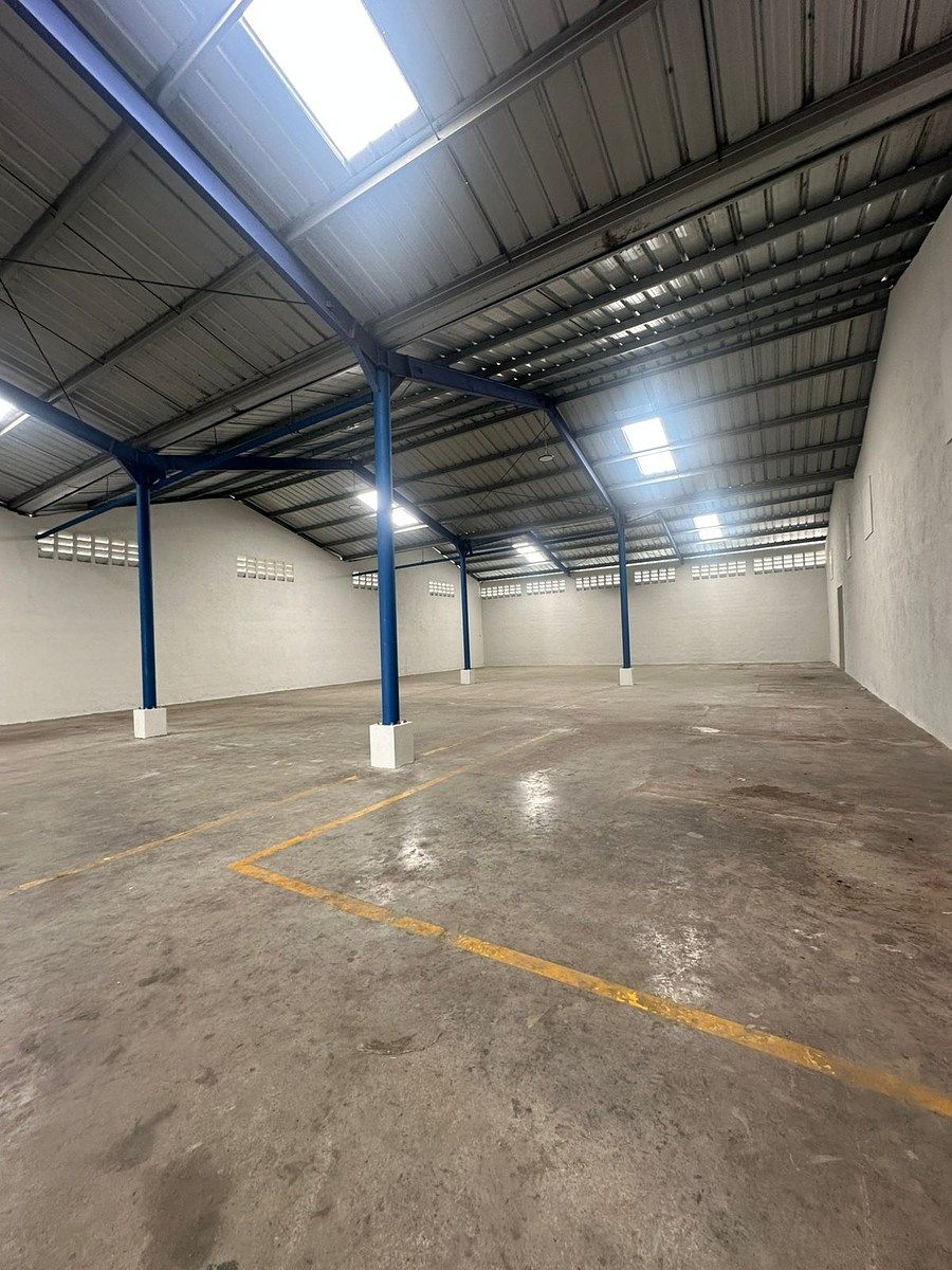 Nave en San Isidro, Santo Domingo Este, foto 5 de 13