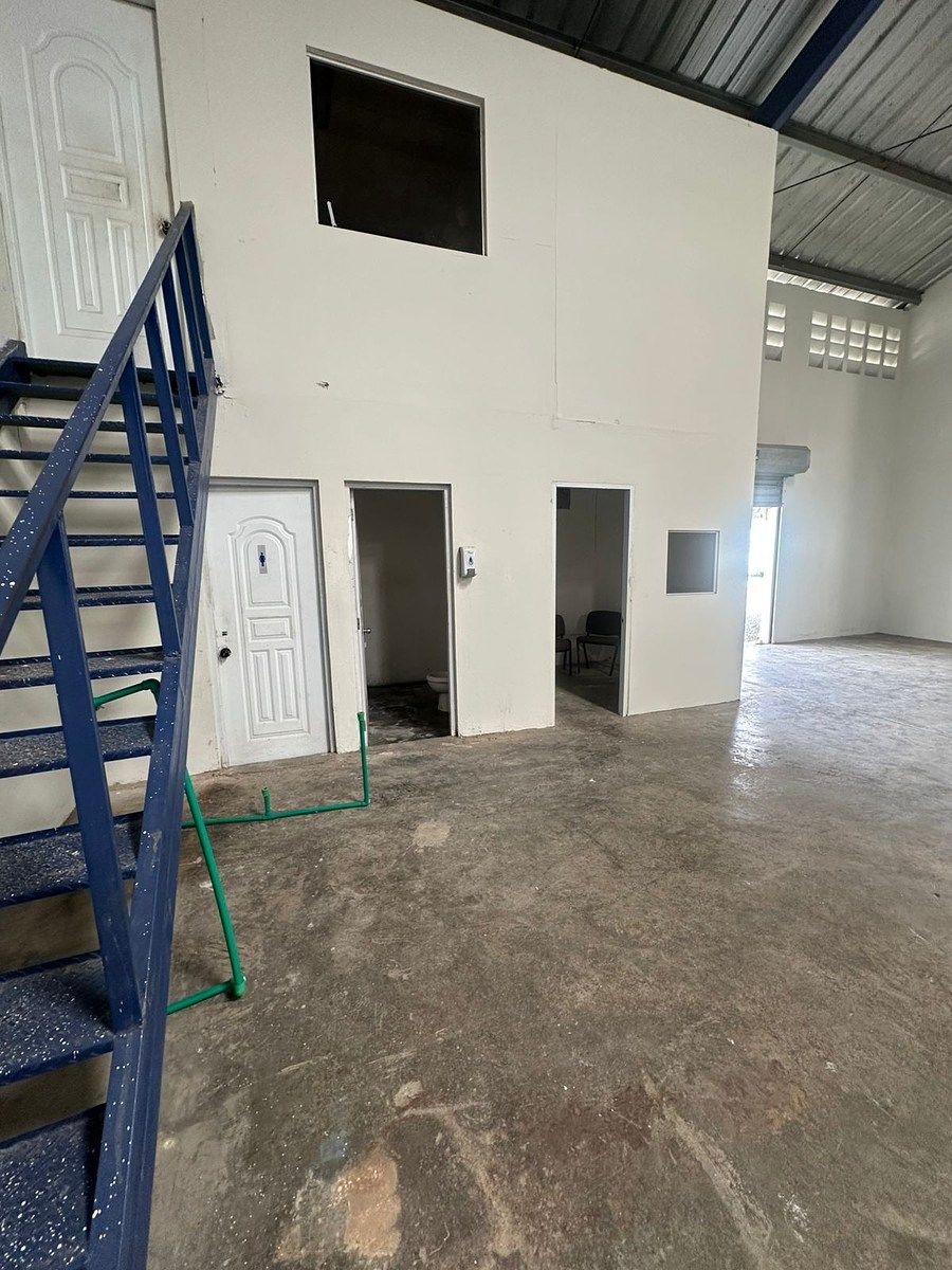 Nave en San Isidro, Santo Domingo Este, foto 8 de 13