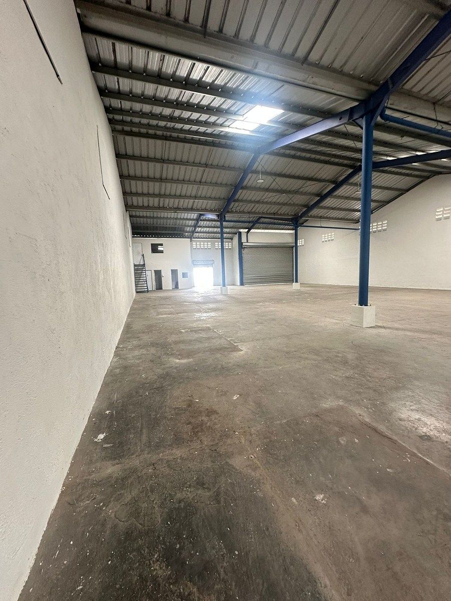 Nave en San Isidro, Santo Domingo Este, foto 10 de 13