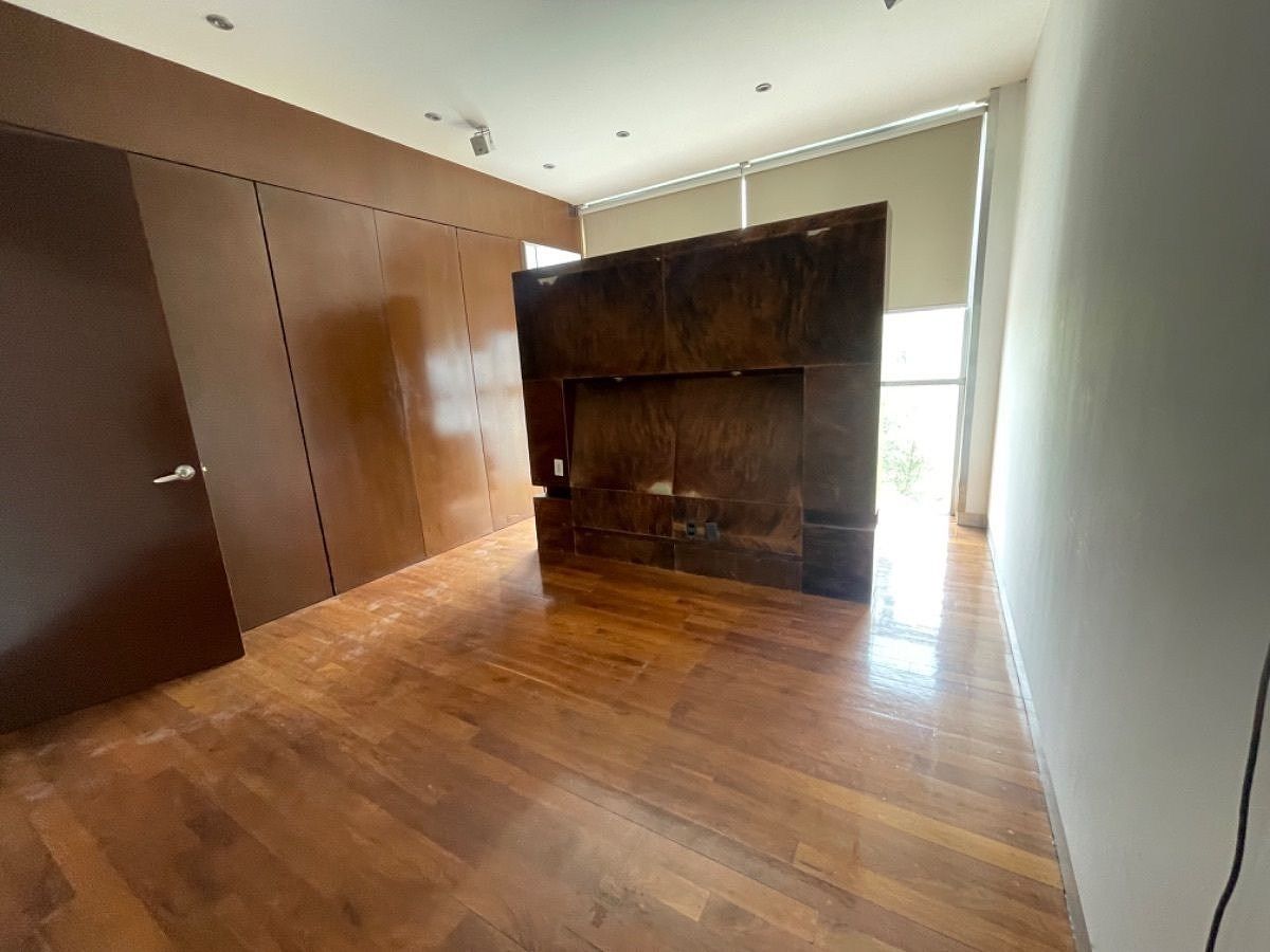 19 of 36: Recámara principal