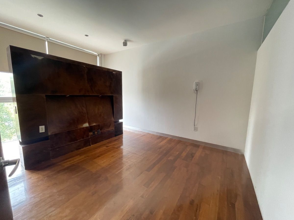 20 of 36: Recámara principal