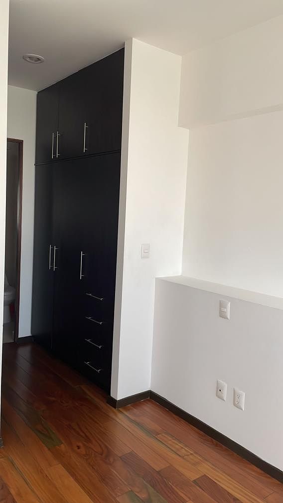 7 de 25: Waking clcoset, recamara principal