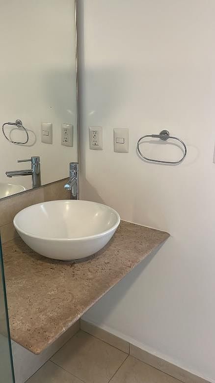 9 de 25: Baño Principal