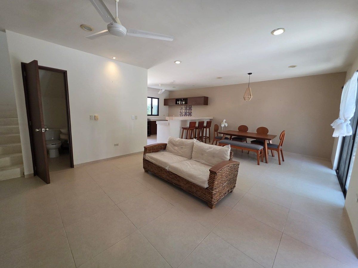 Casa em San Crisanto, Sinanché, foto 2 de 20
