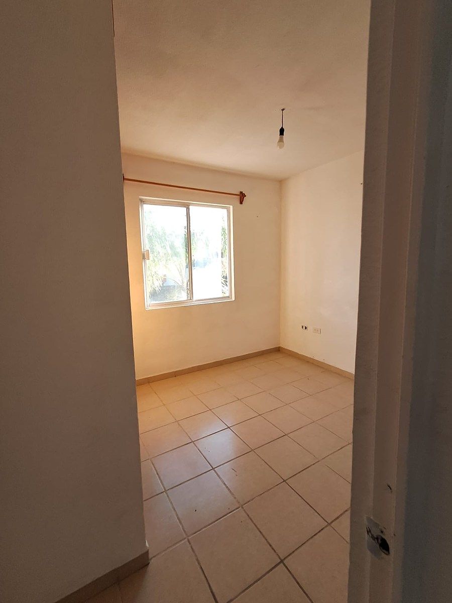 15 de 28: CUARTO PRINCIPAL