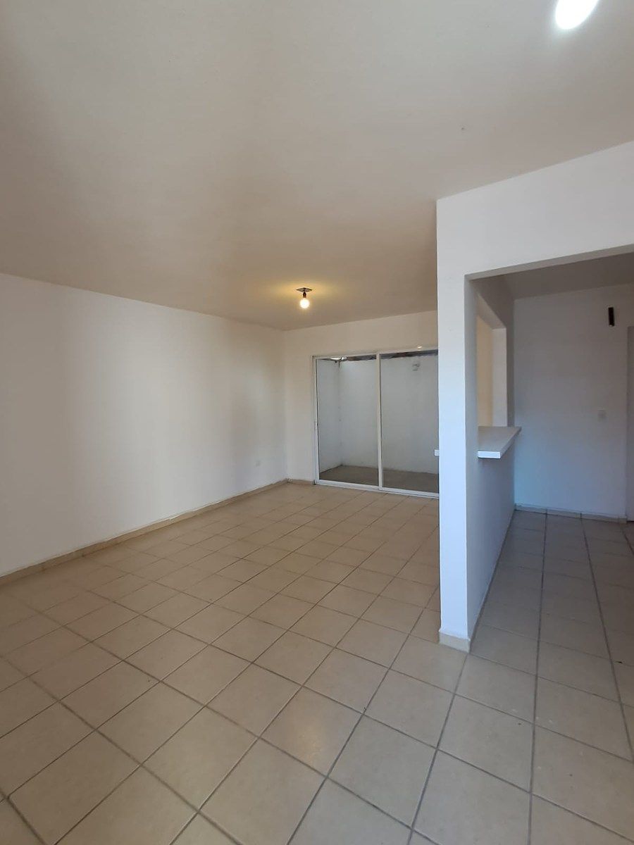 3 de 28: SALA-COMEDOR