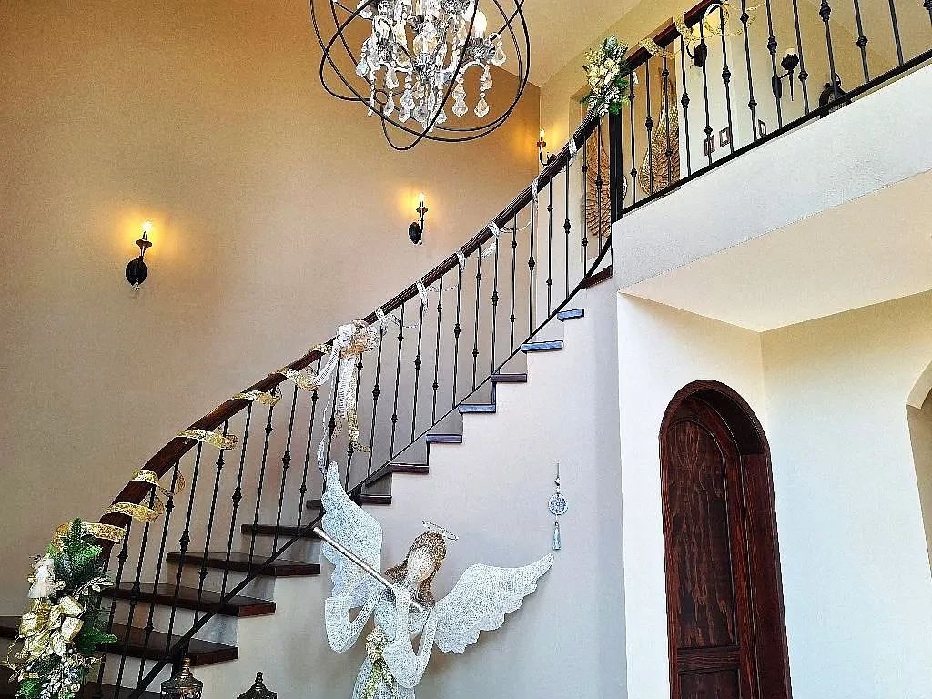 Modern 3BR Home for Sale in Hacienda La Presita | Near Centro San Miguel - Image 4