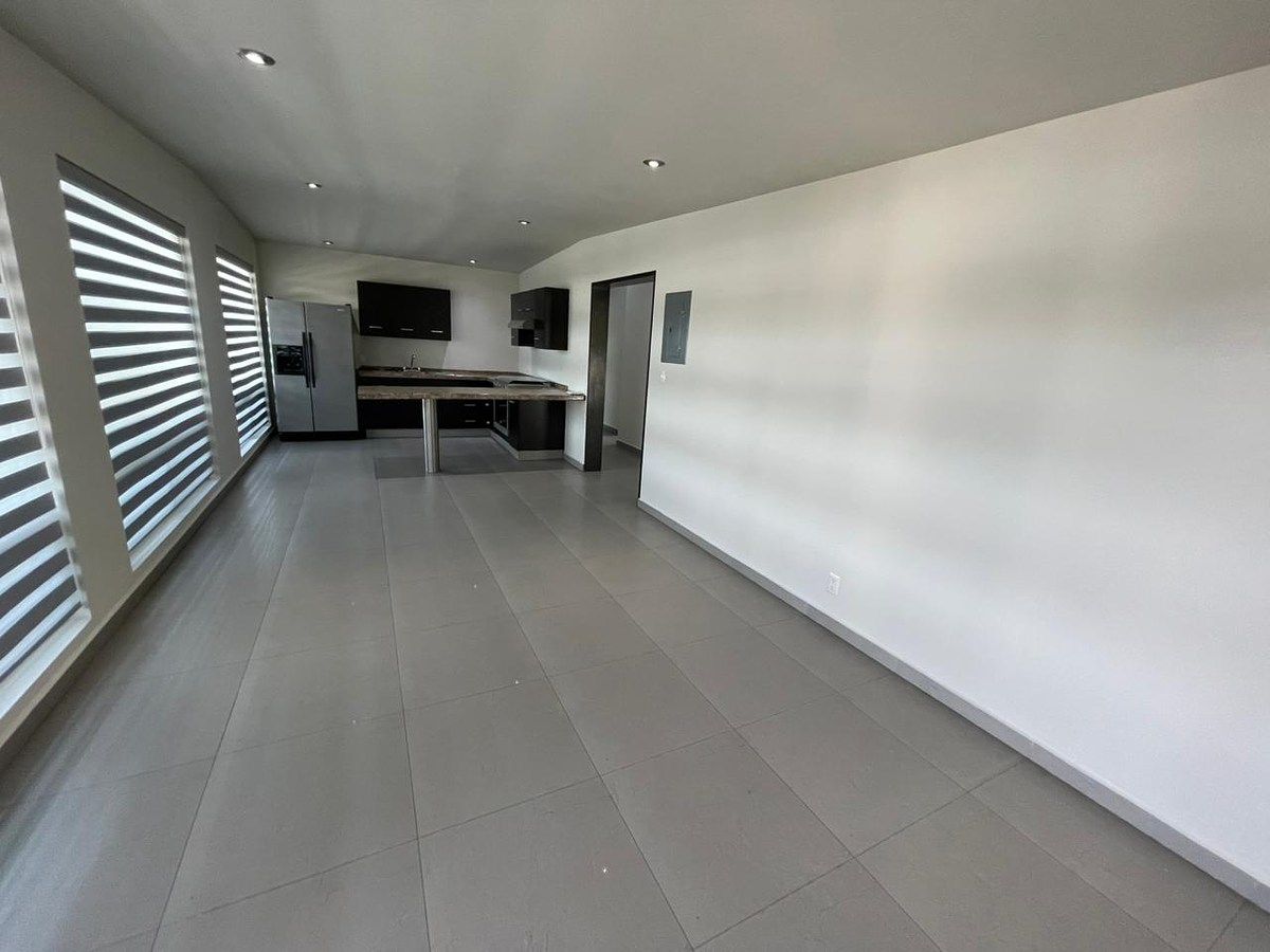 3 de 10: Recibidor y cocina