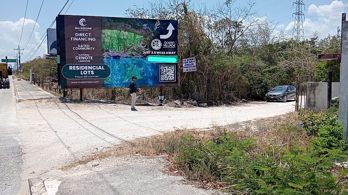 2 de 11: Terreno a 6 kms. de la carretera de Playa del Carmen. RV-001