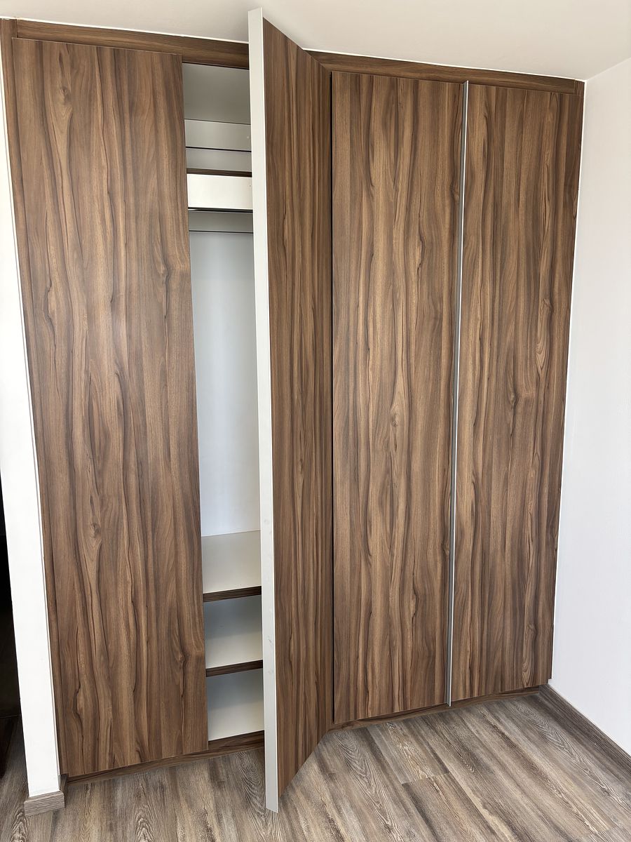 10 de 25: Closet segunda recamara