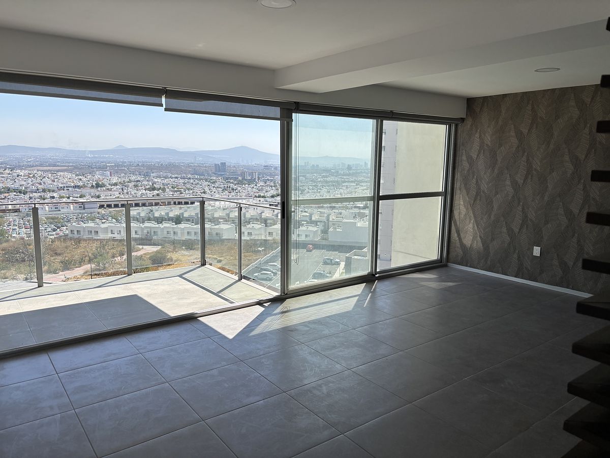 3 de 25: Sala/ Comedor