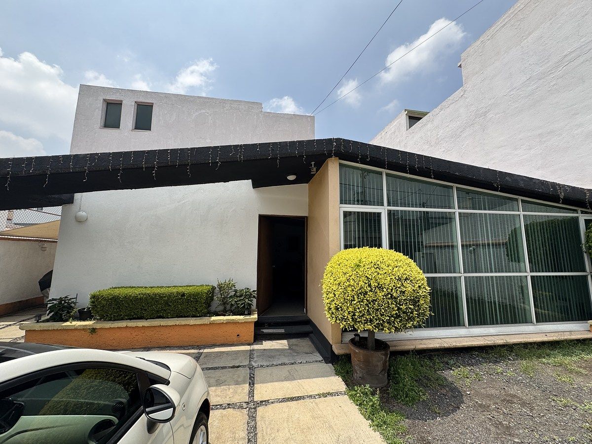 Casa para remodelar en Satélite - foto 1