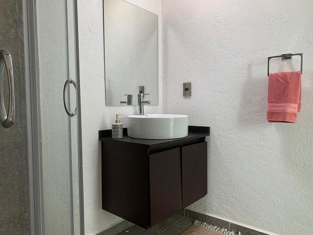 20 de 25: Baño Completo