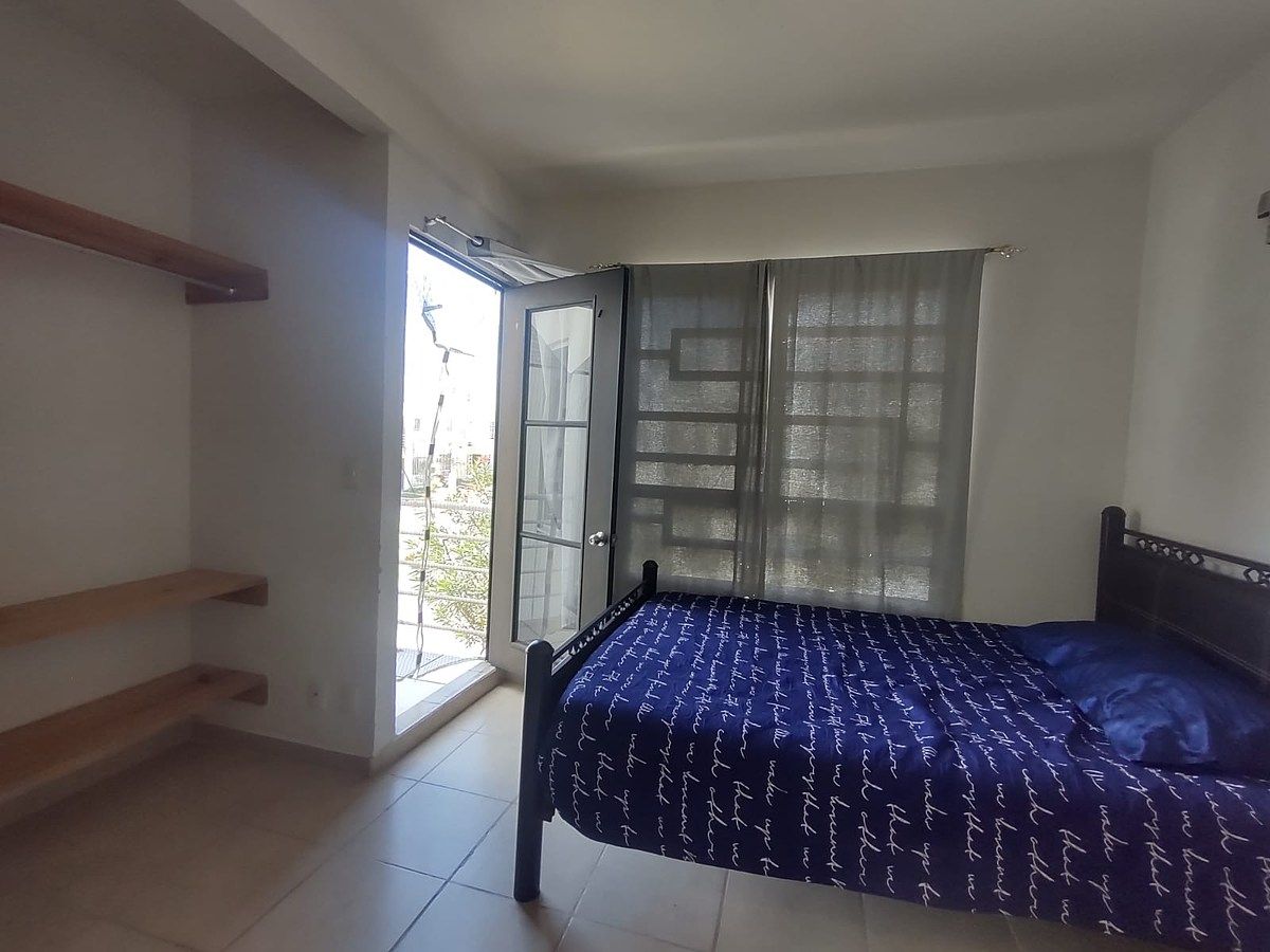 11 of 25: Habitación principal - planta alta