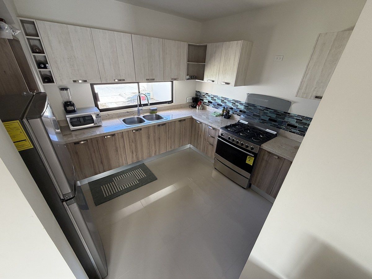 4 de 18: AREA DE COCINA