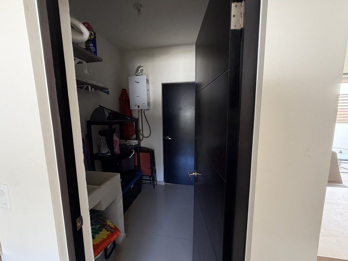 6 de 18: CUARTO DE SERVICIO EN PRIMER PISO