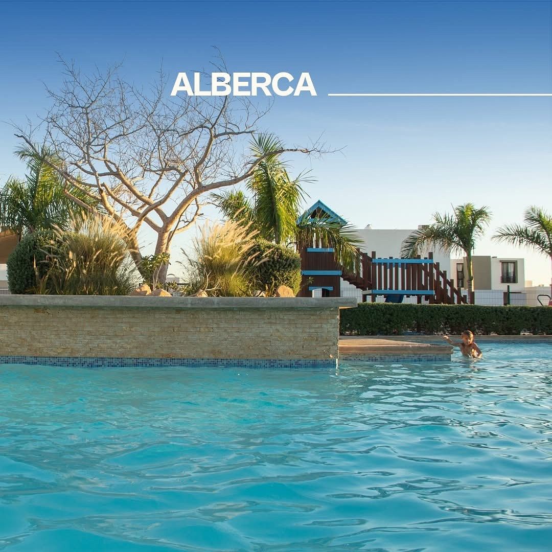 17 de 18: ZONA DE ALBERCA