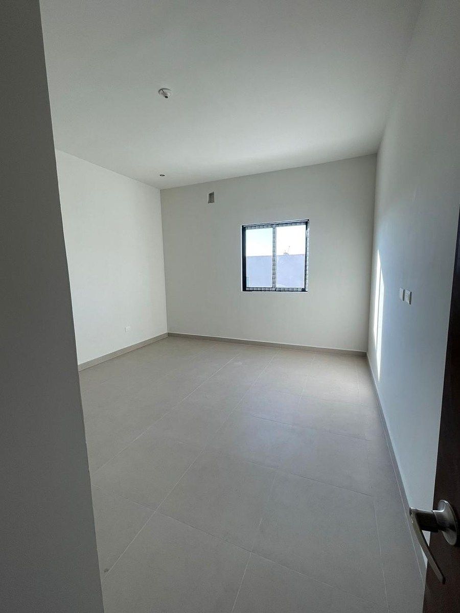 10 of 14: Recamara secundaria