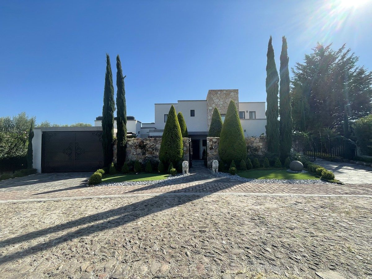 Luxury Fully Furnished Home for Sale in Rancho Los Labradores | San Miguel