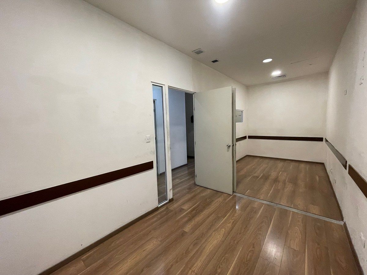 Retail Space in Real de Cumbres 1er Sector, Monterrey, photo 18 of 21