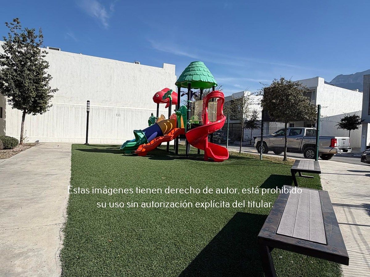 18 de 22: Casa Amueblada en Renta en Arezzo, Dominio Cumbres