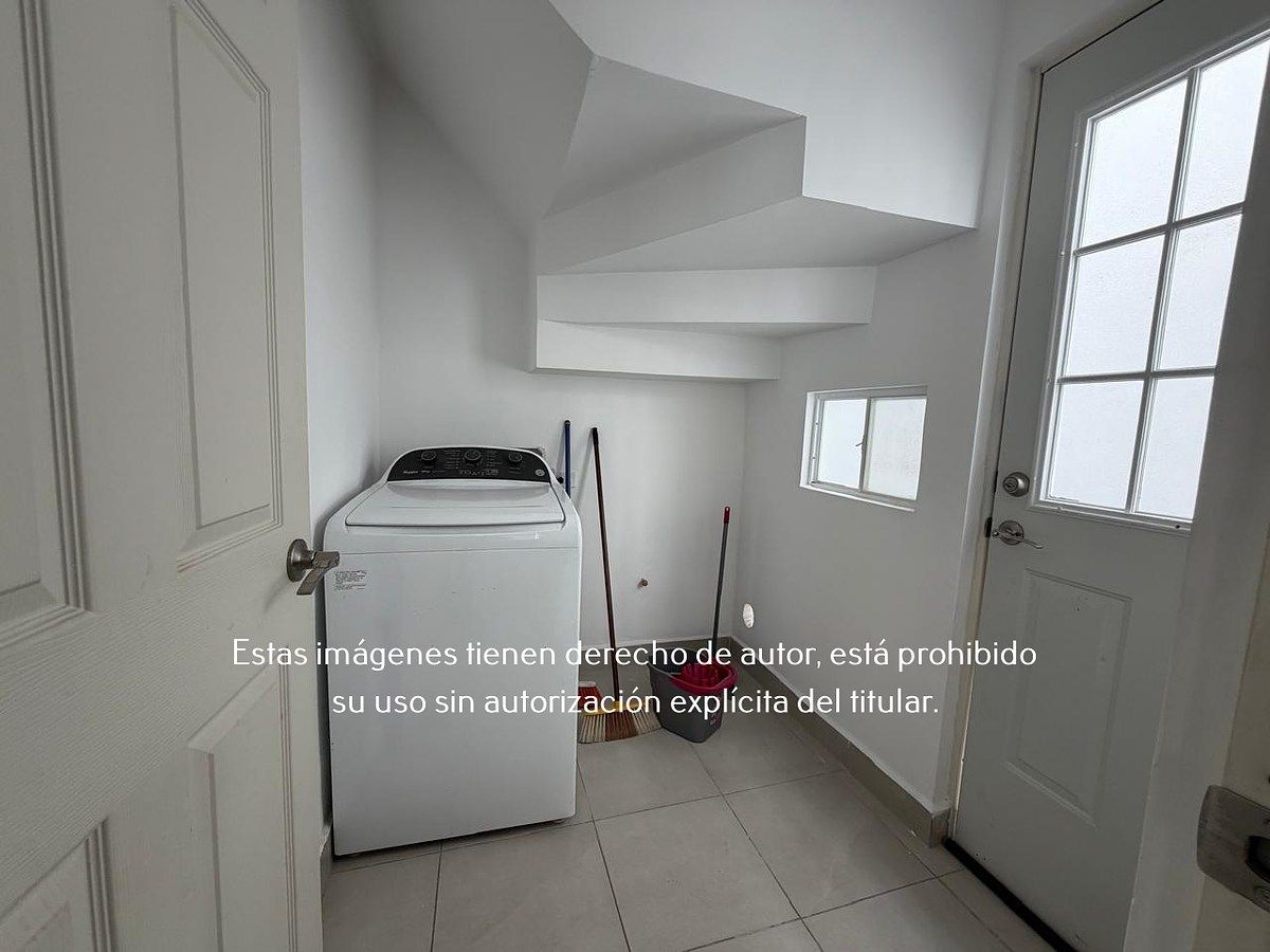 11 de 22: Casa Amueblada en Renta en Arezzo, Dominio Cumbres
