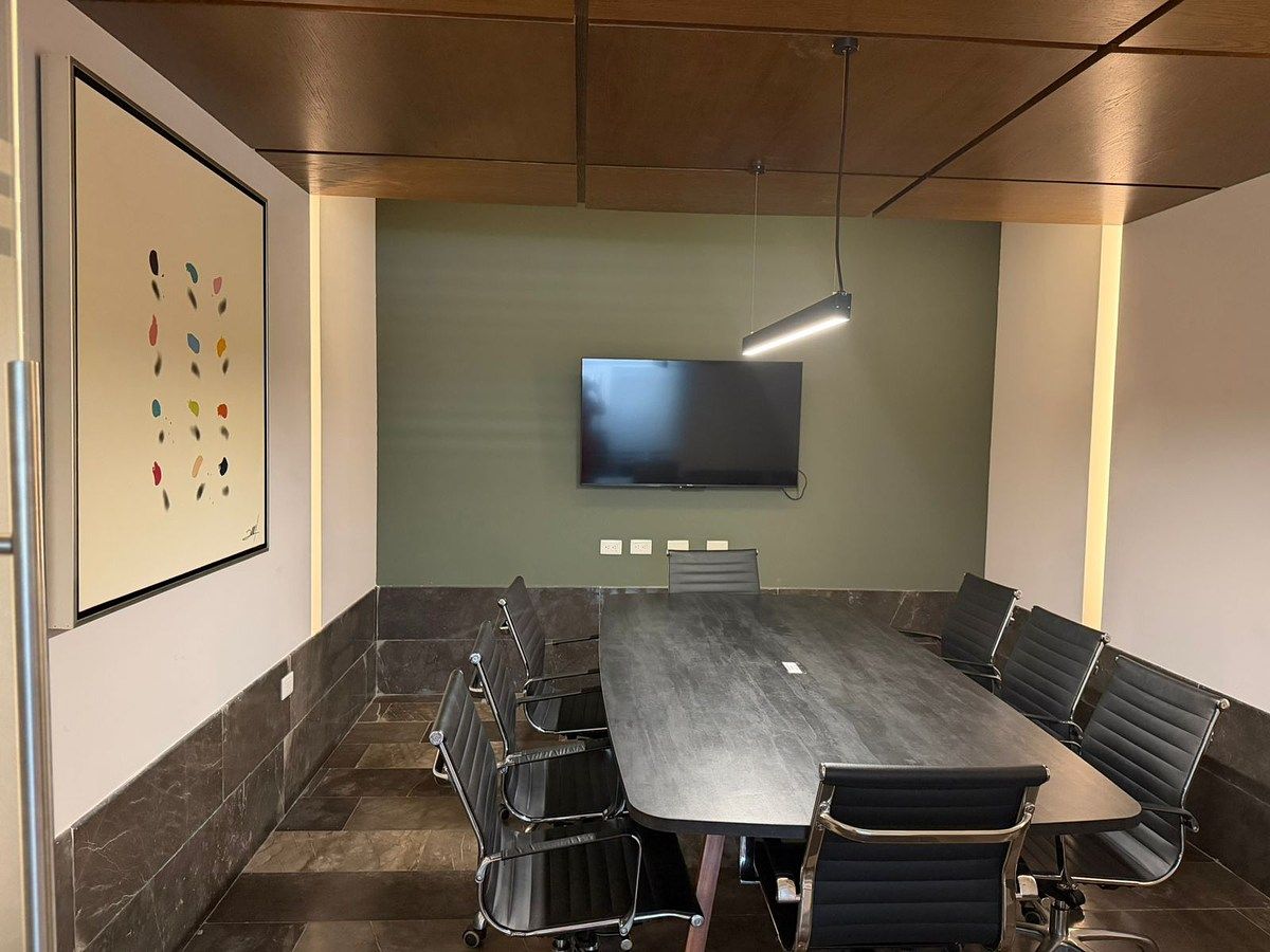 3 de 15: Sala de juntas