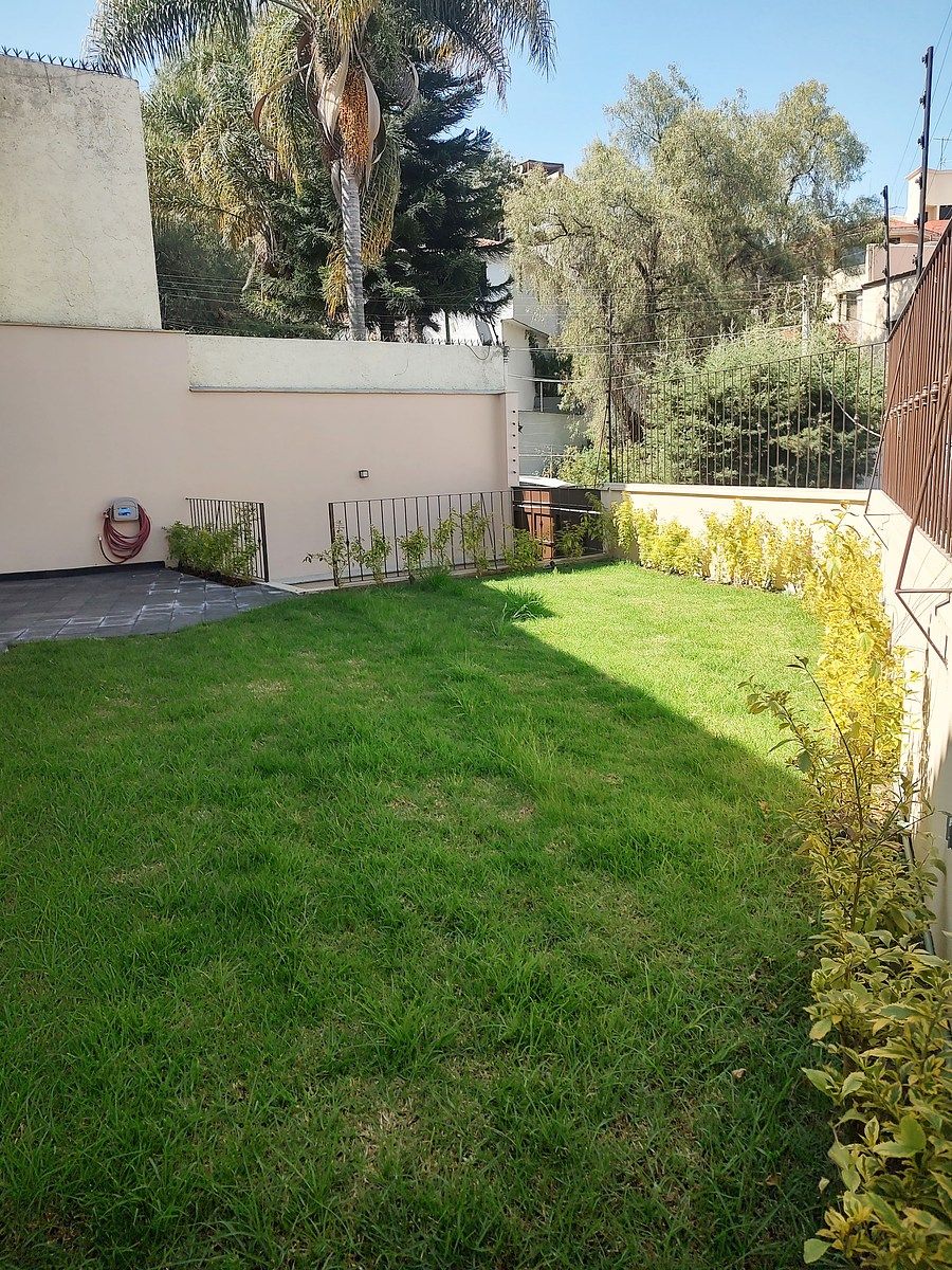 3 de 12: Casa en Venta en Colinas del Bosque Rayo Vende ®