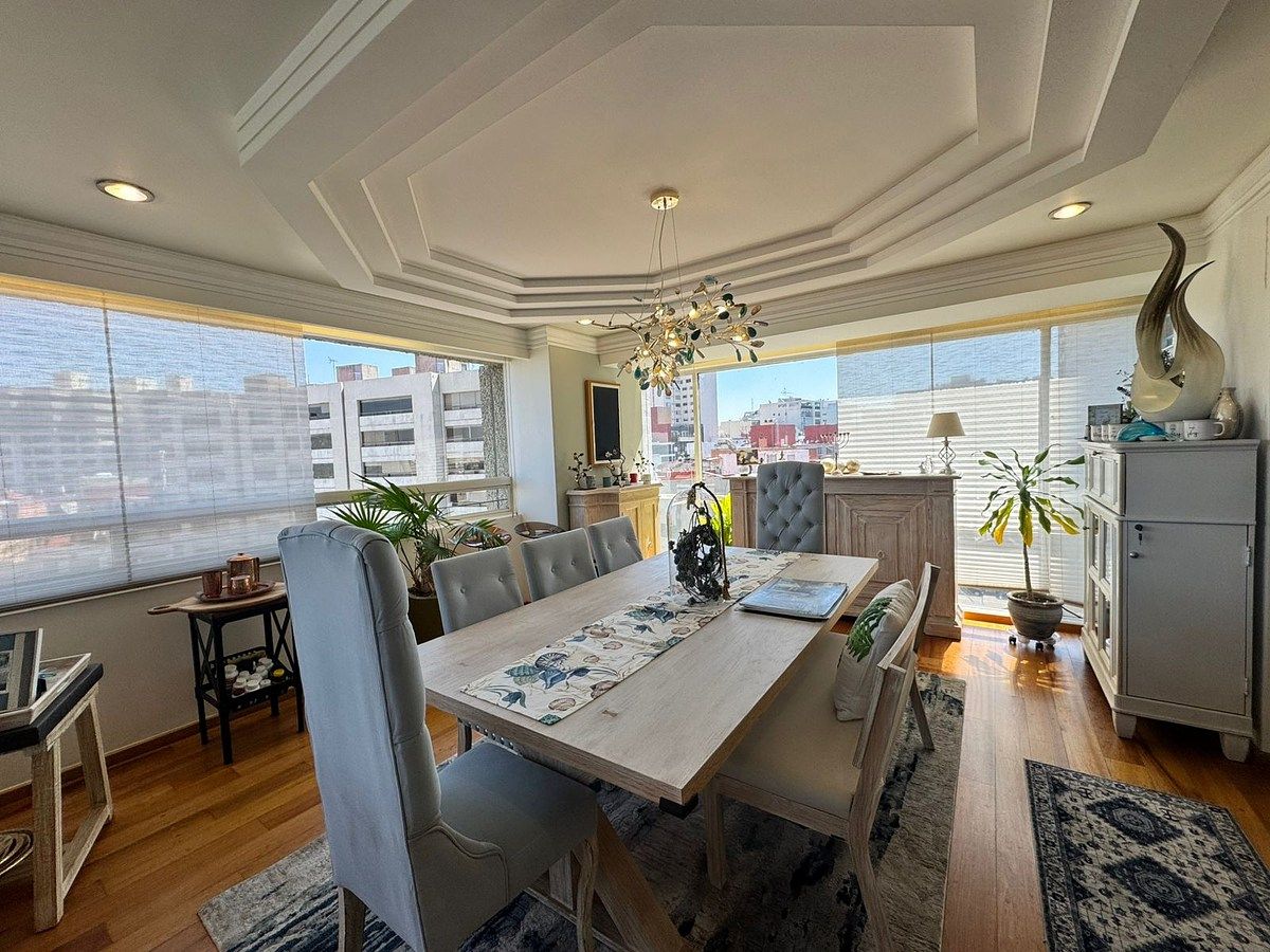 5 de 39: Área de Comedoir