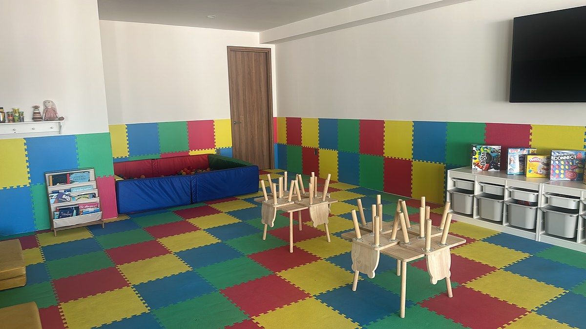 7 de 16: Ludoteca