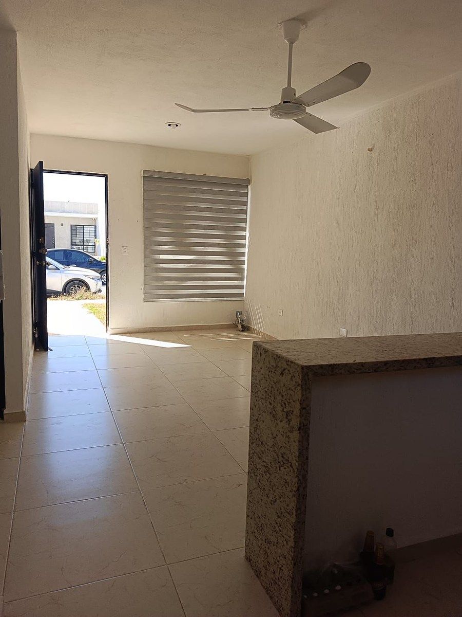 4 de 8: SALA COMEDOR