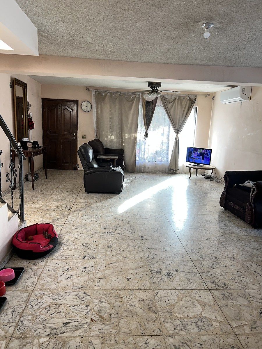 10 de 20: SALA-COMEDOR