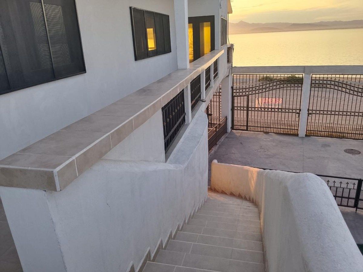 15 of 15: Acceso a cochera para departamentos