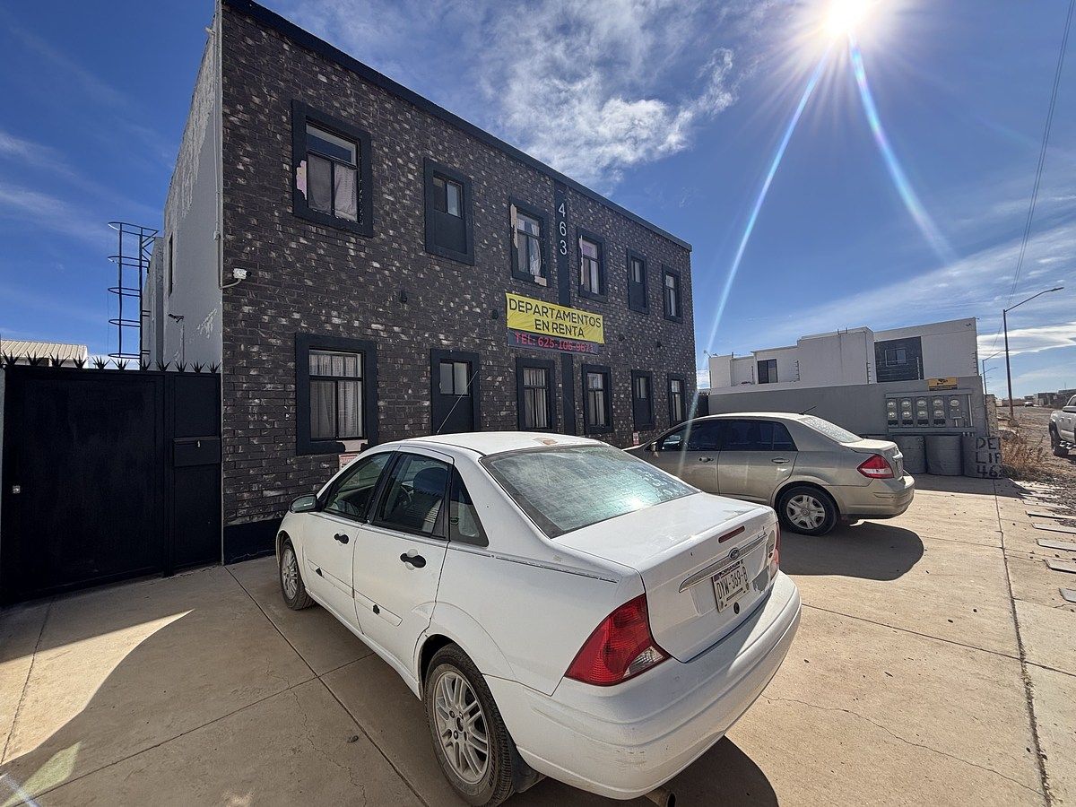 4 de 37: Ubicación con excelente conectividad y zonas comerciales  .