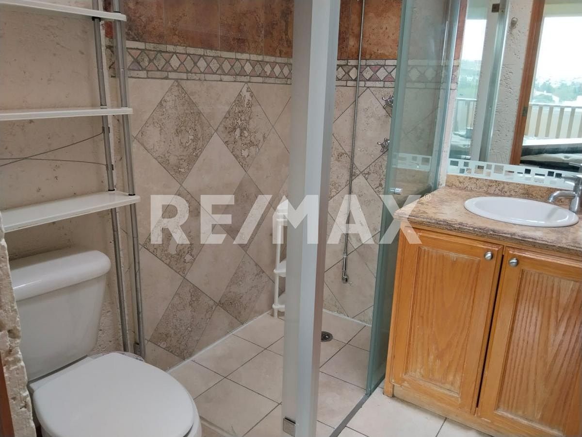 24 de 26: baño recámara secundaria