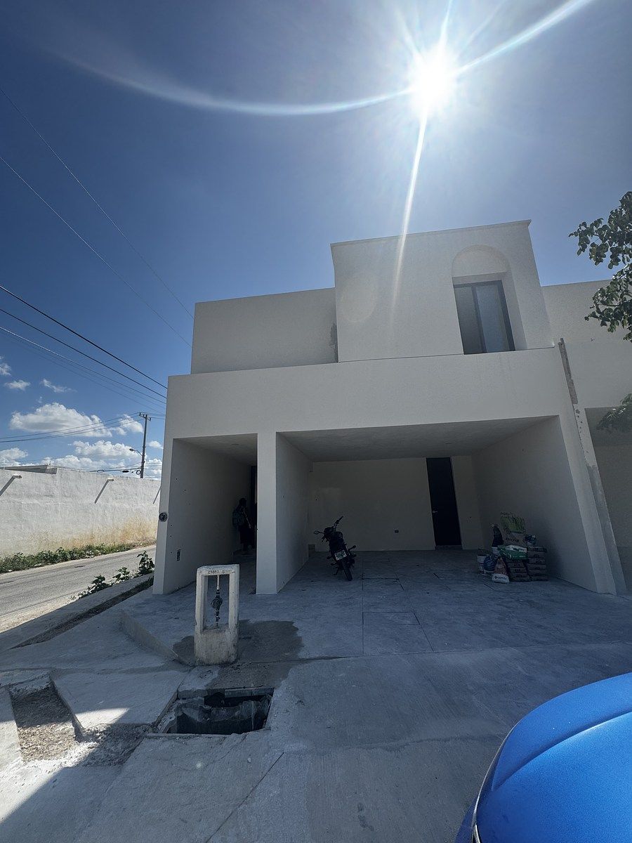 1 of 22: Casa en Esquina Ultima Disponible