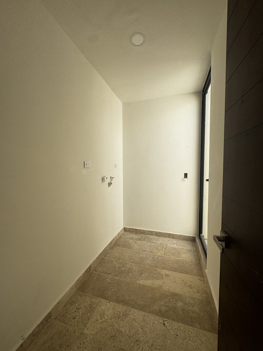 16 de 22: Área de lavandería