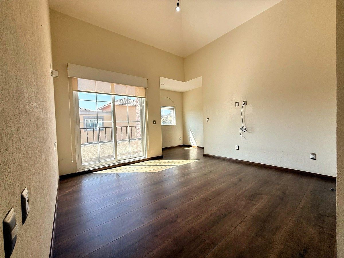 11 de 16: Recámara principal