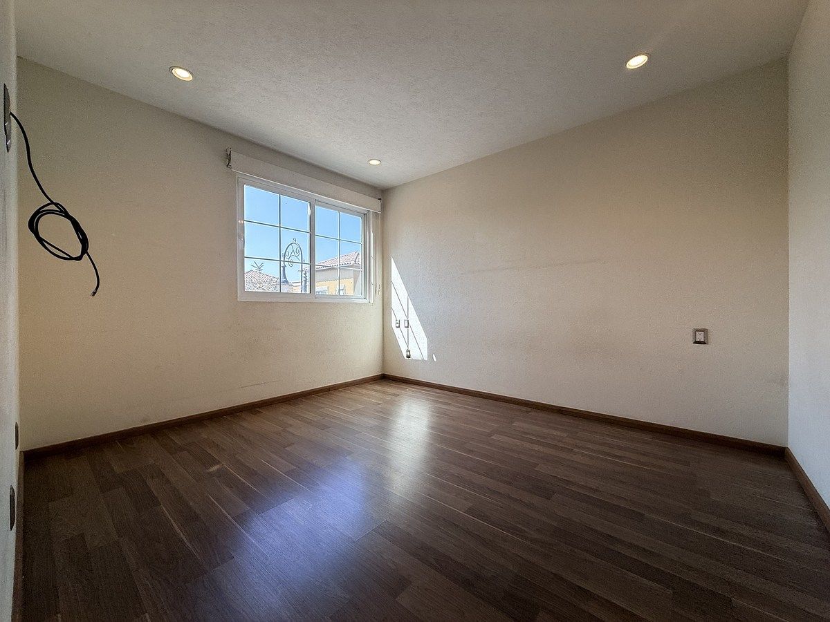 15 de 16: Recámara secundaria 2