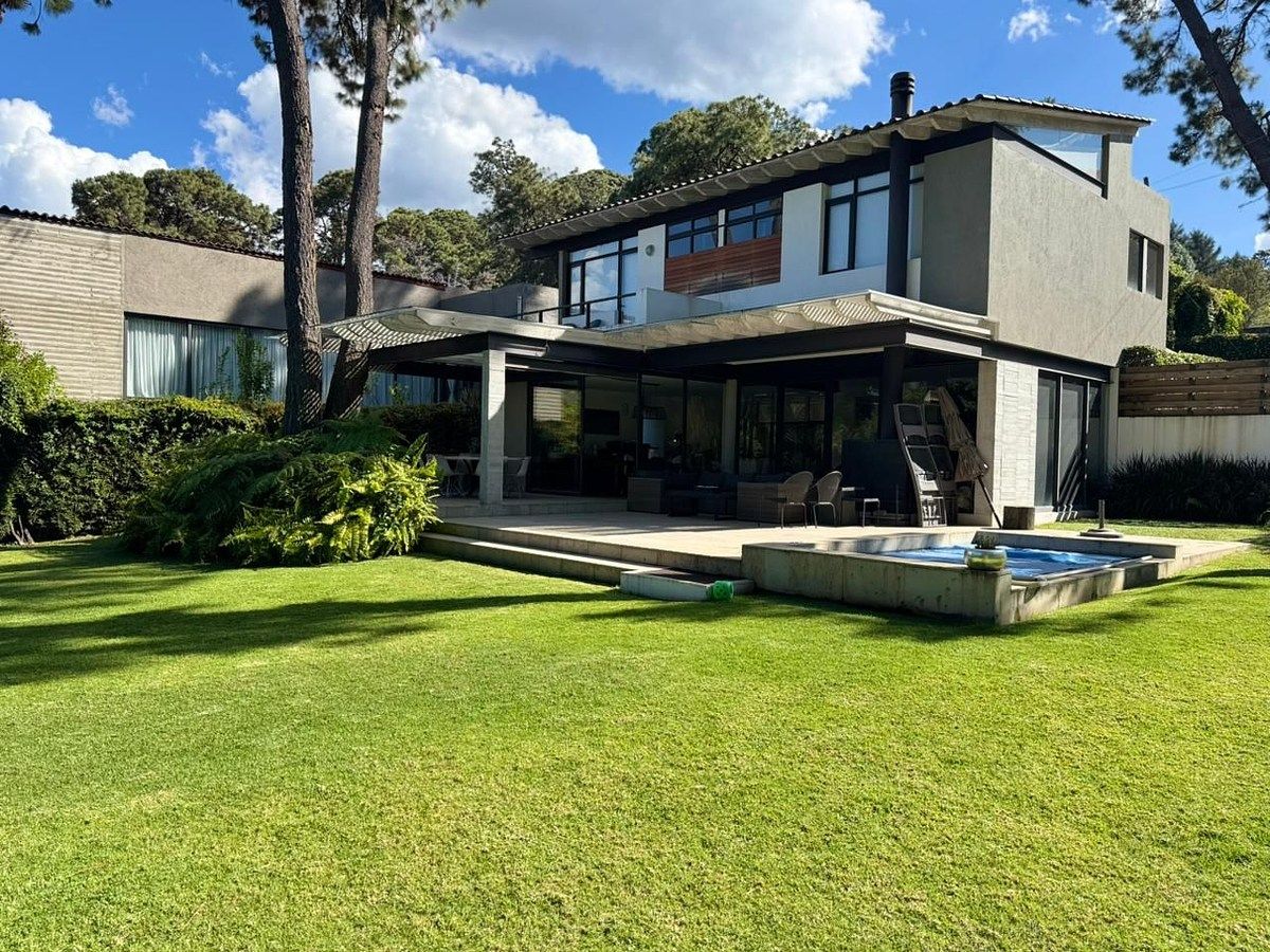 Casa en condominio en Venta Avándaro