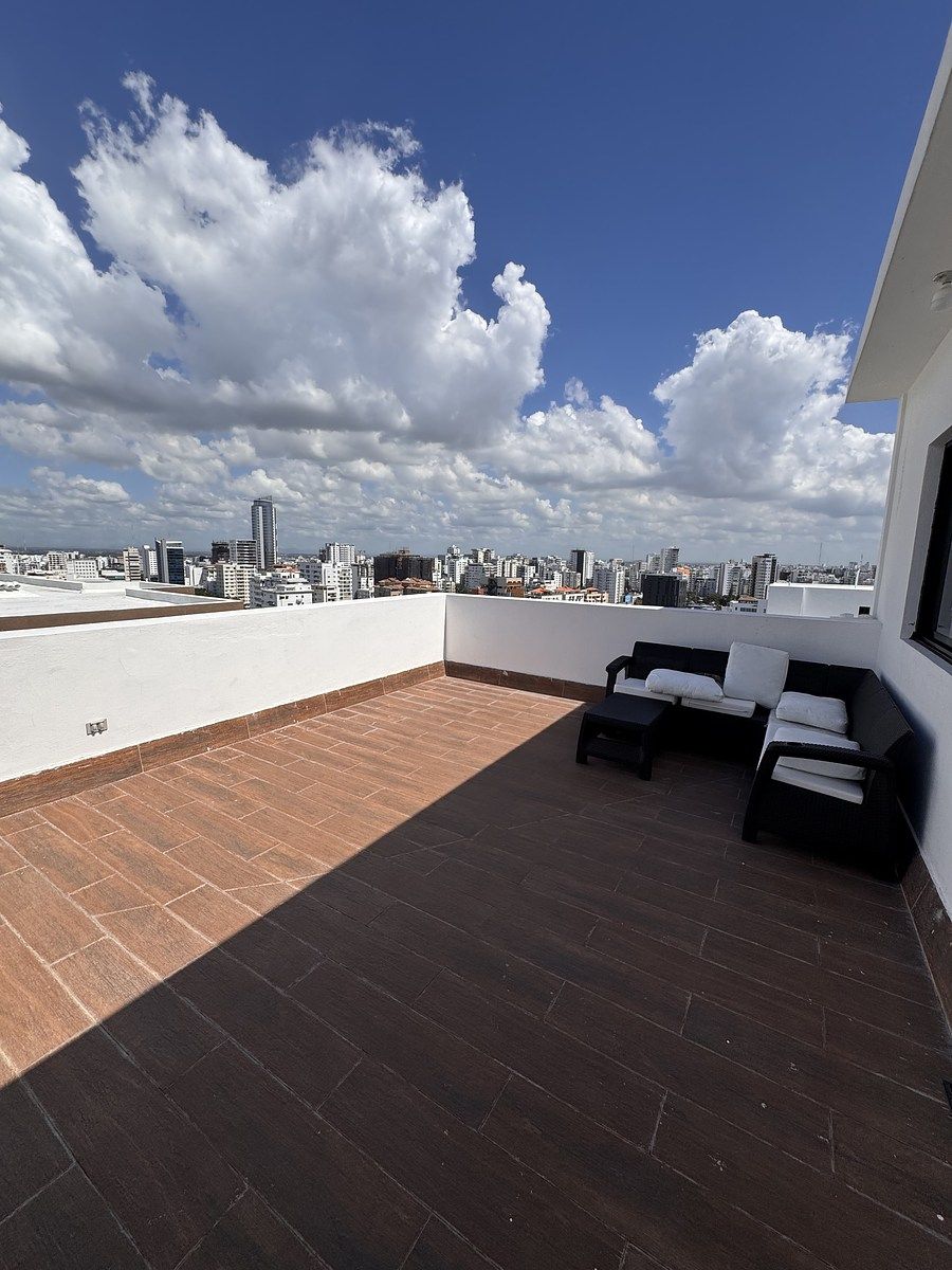 29 de 32: Terraza norte