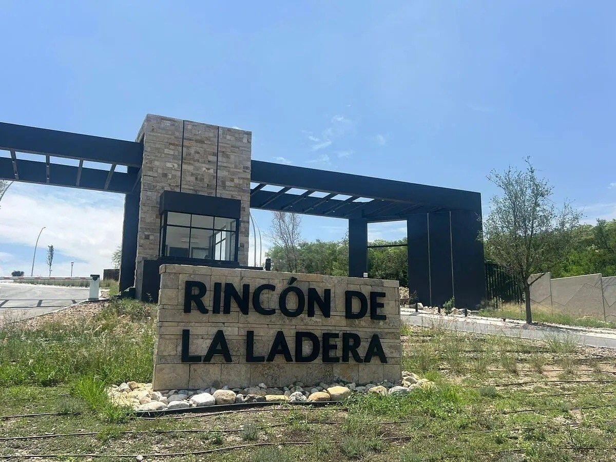 Terreno Descendente en Venta en Rincon de la Ladera