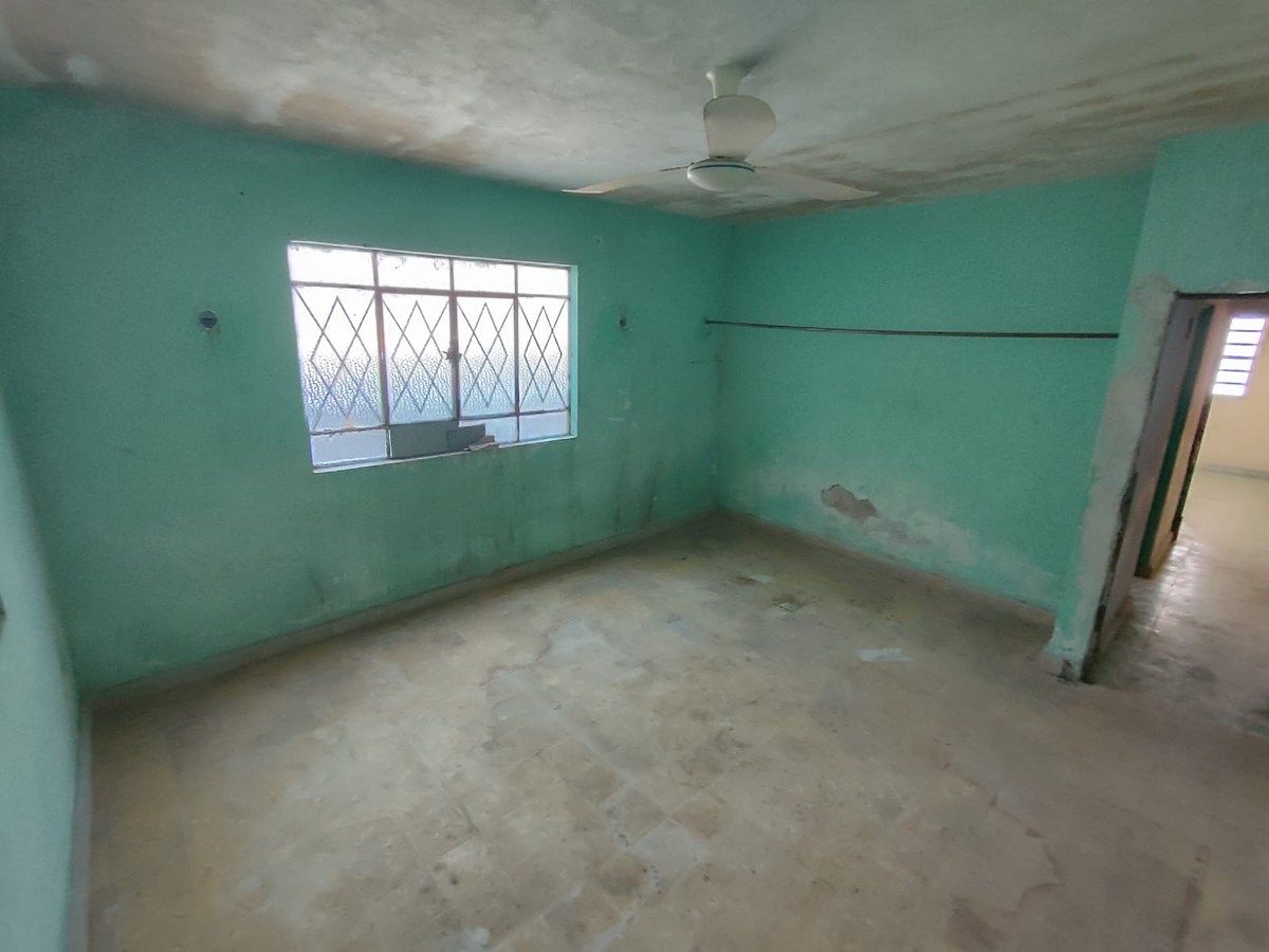 13 of 21: recamara 2