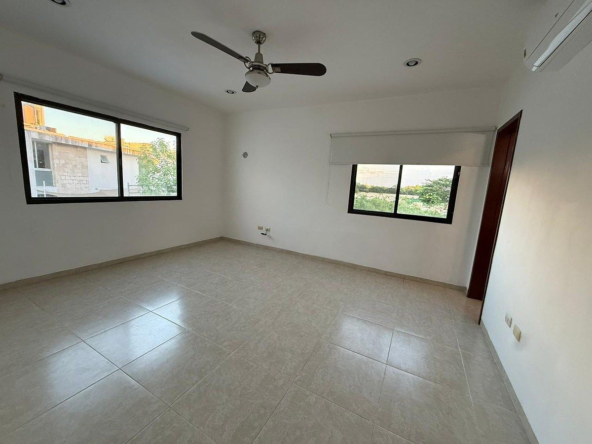 13 de 13: habitación