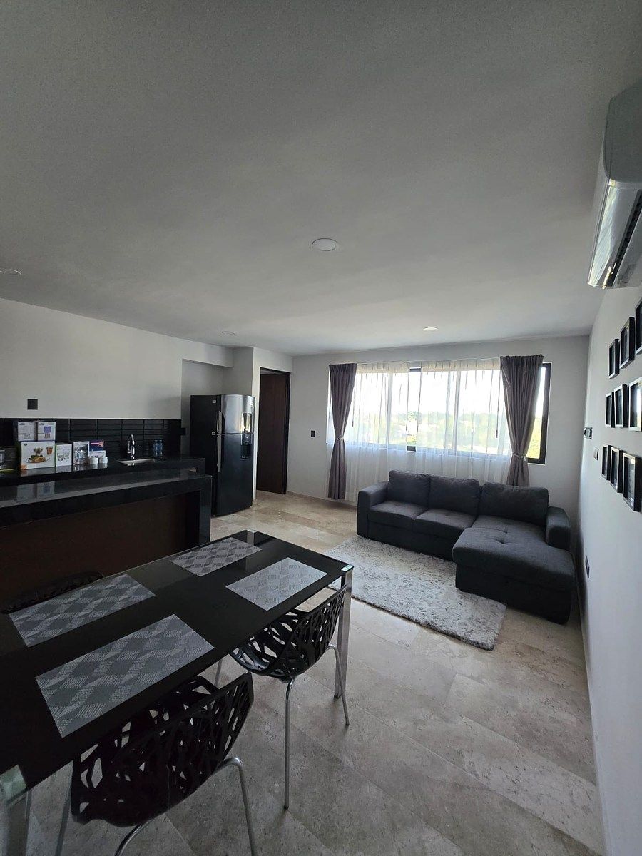 4 de 12: Sala comedor